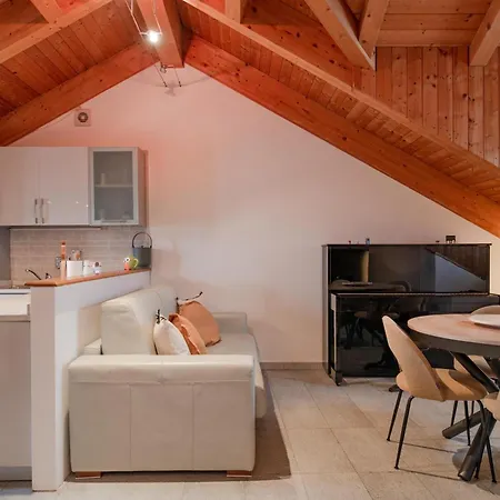 No Lift, 2 - Tutti P4zzi Per 아파트