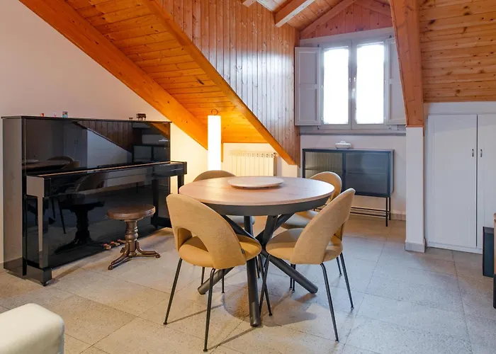 Apartment No Lift, 2 - Tutti P4zzi Per