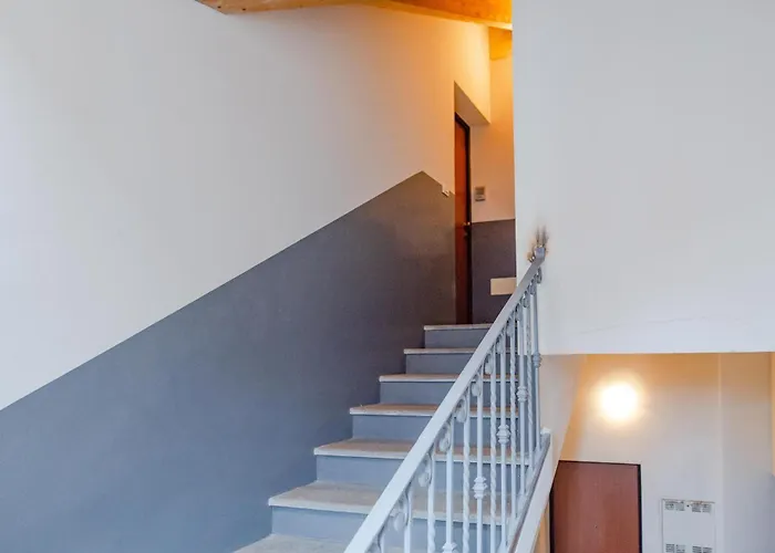 Apartment No Lift, 2 - Tutti P4zzi Per *