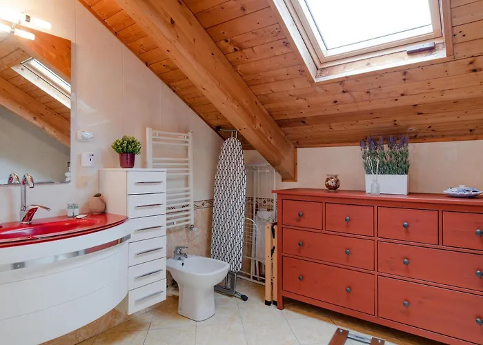 Apartment No Lift, 2 - Tutti P4zzi Per