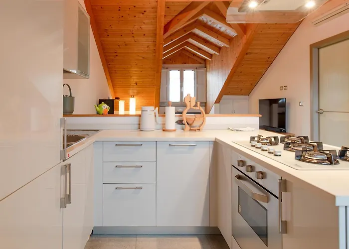 No Lift, 2 - Tutti P4zzi Per Turín