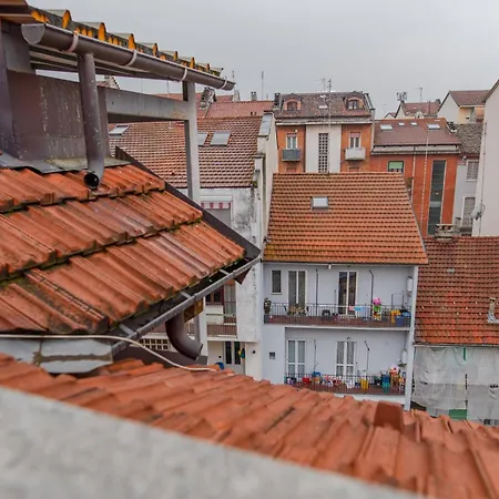 No Lift, 2 - Tutti P4zzi Per Lägenhet