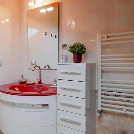 No Lift, 2 - Tutti P4zzi Per